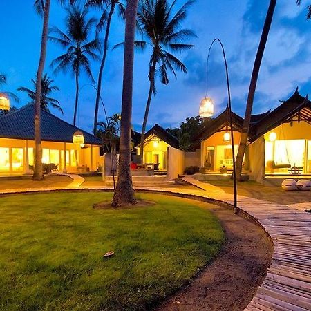Lilin Lovina Beach Hotel Rom bilde