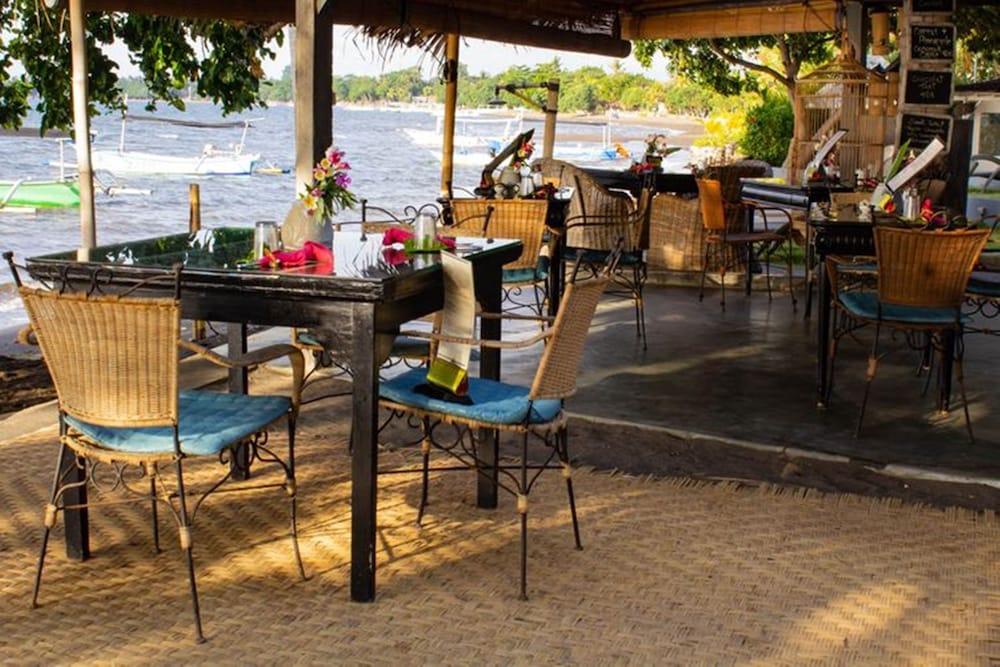 Lilin Lovina Beach Hotel Eksteriør bilde