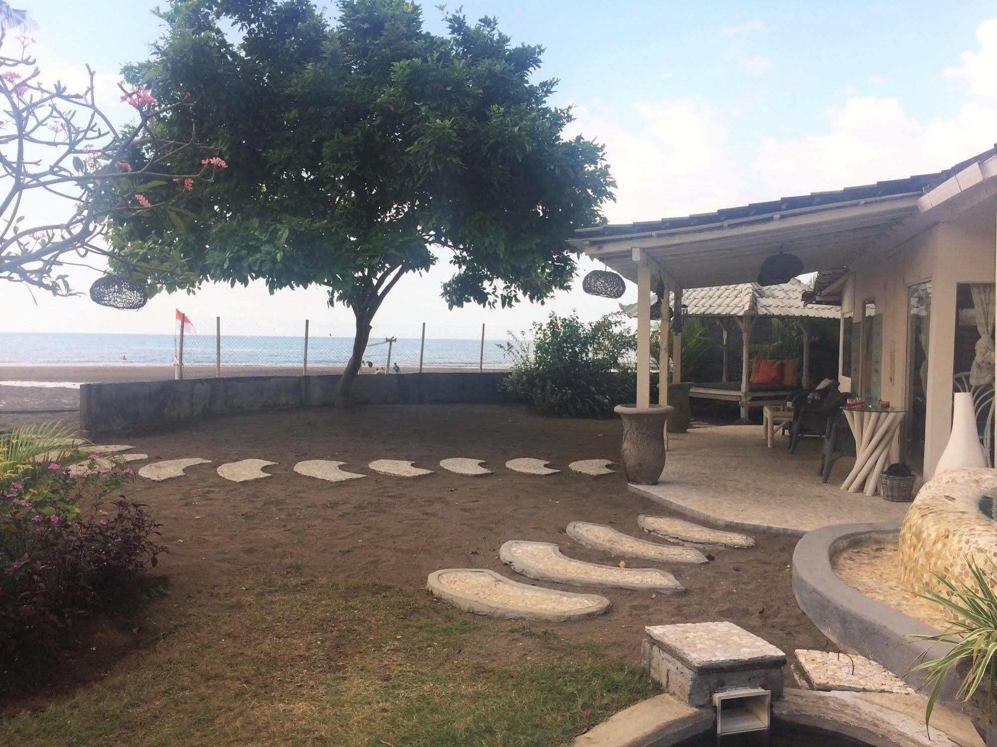 Lilin Lovina Beach Hotel Eksteriør bilde